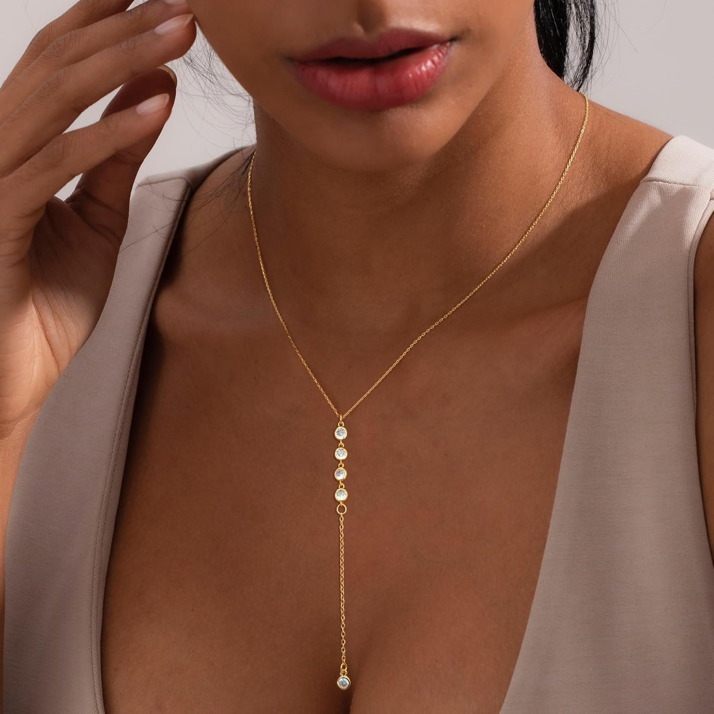 TITUTHIA Collares de oro para mujer, a la moda, delicado collar de...