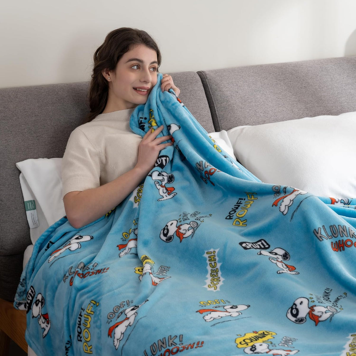 Berkshire Blanket Peanuts® VelvetLoft® Manta de Felpa de Personaje...