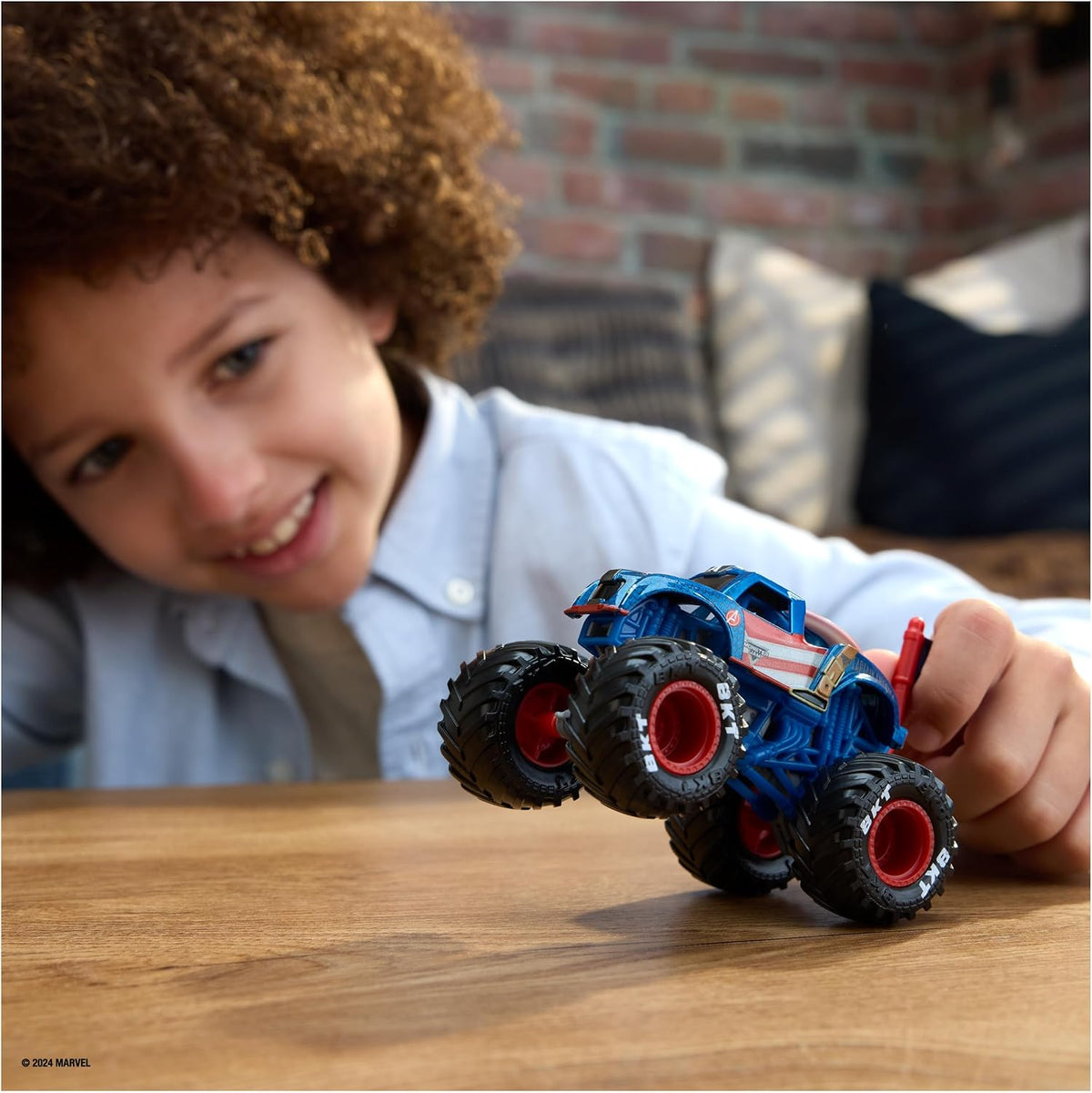 Monster Jam - Camión monstruo oficial de Marvel Captain America, ve...