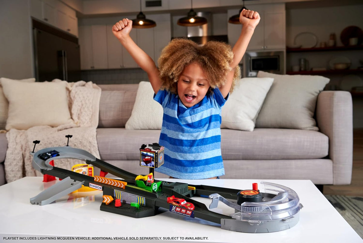 Mattel Disney y Pixar Cars Set de Pista, Pista de Carreras de Acció...