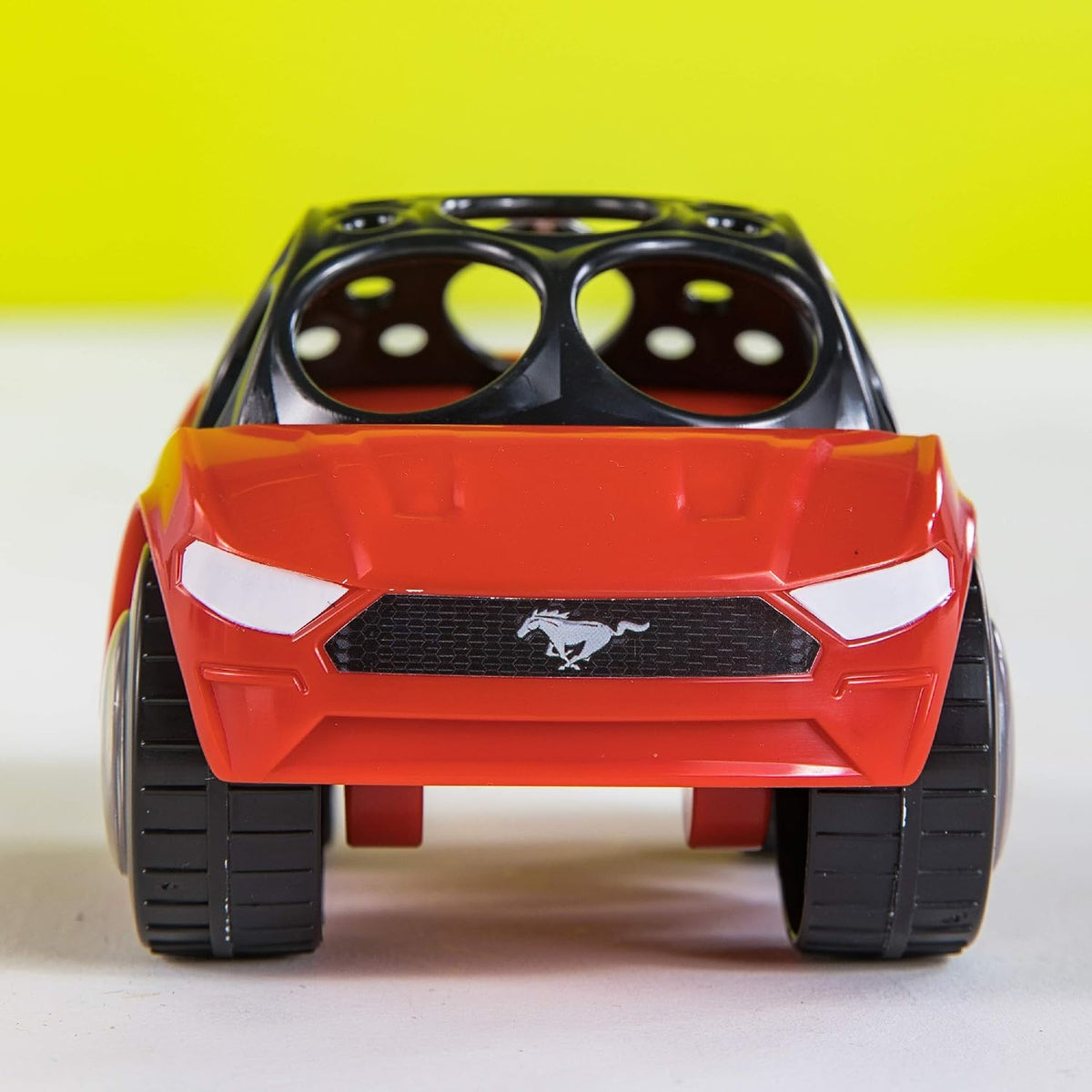 Bright Starts Ford Rattle &amp; Roll Mustang Race Oball Juguete de...