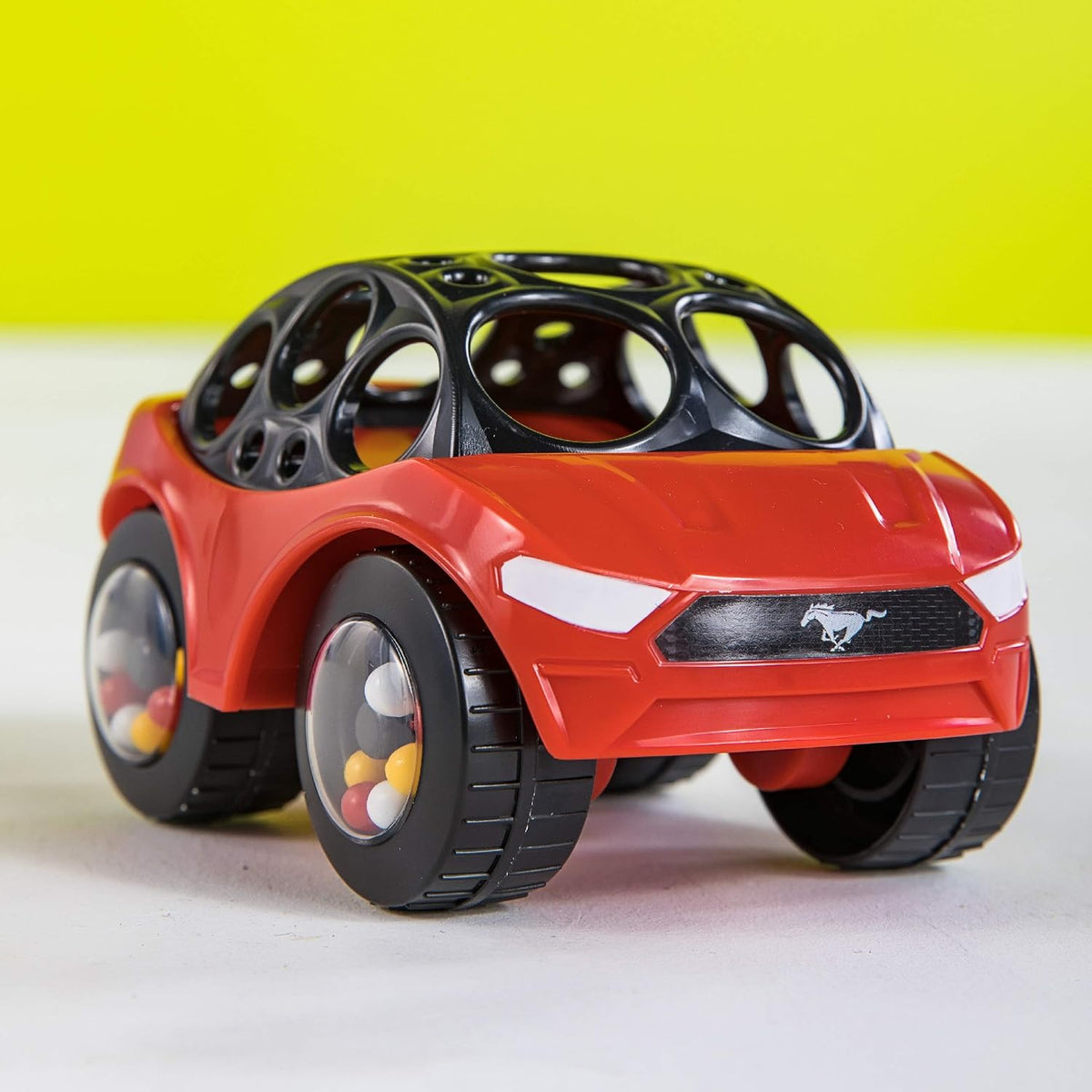 Bright Starts Ford Rattle &amp; Roll Mustang Race Oball Juguete de...