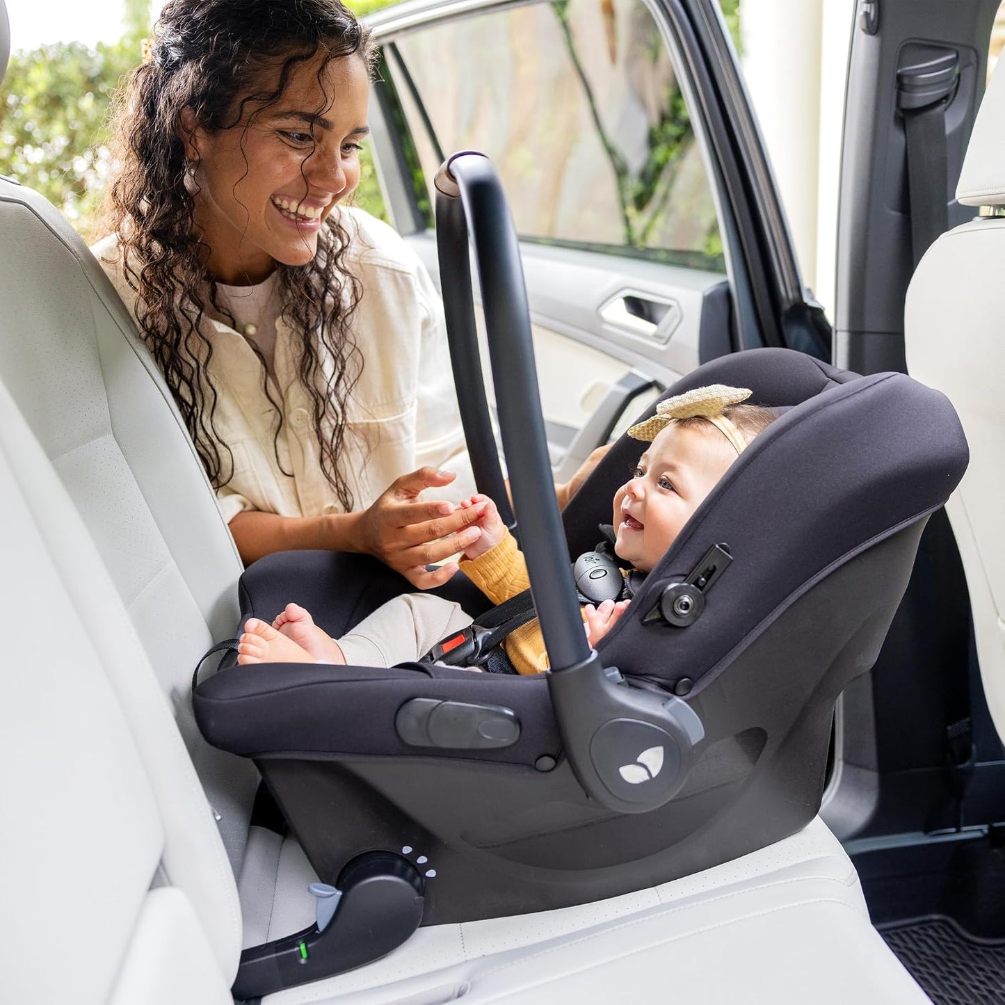Asiento de coche infantil Joie Mint sin base de pestillo \u2013 Lig...