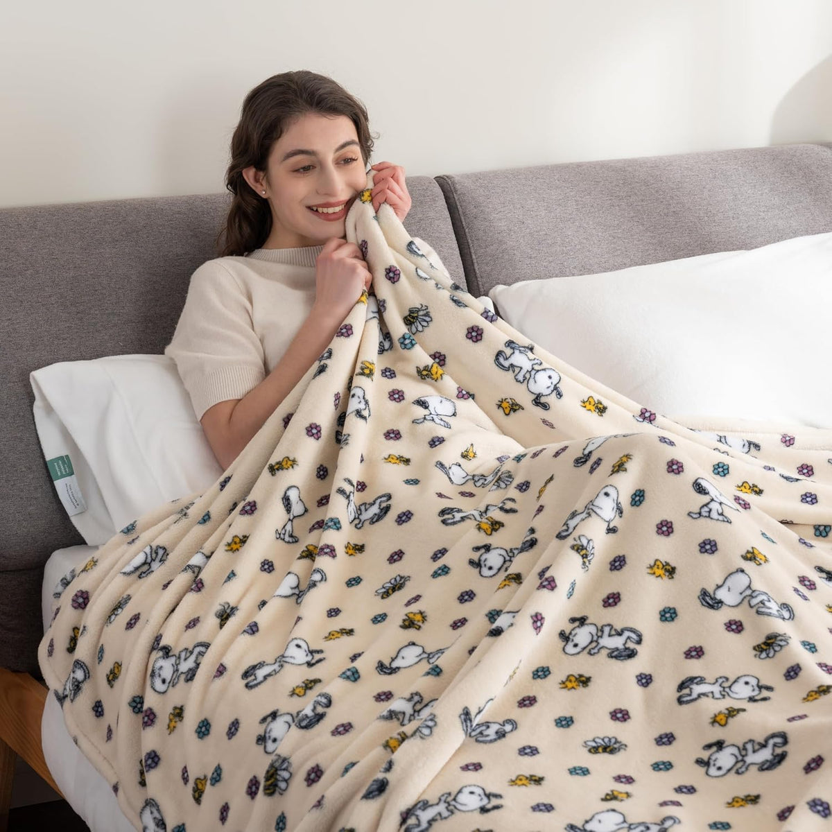 Berkshire Blanket Peanuts® VelvetLoft® Manta de Felpa de Personaje...
