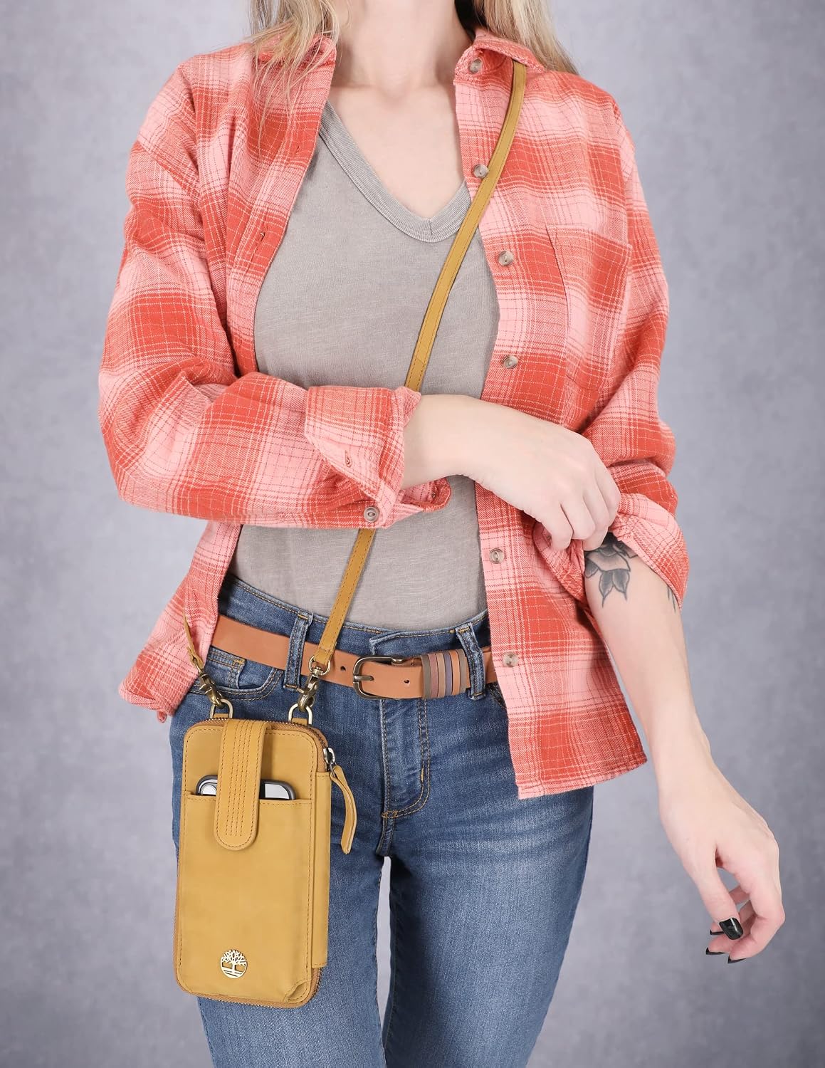 Timberland - Bolso cruzado de cuero RFID para teléfono de mujer