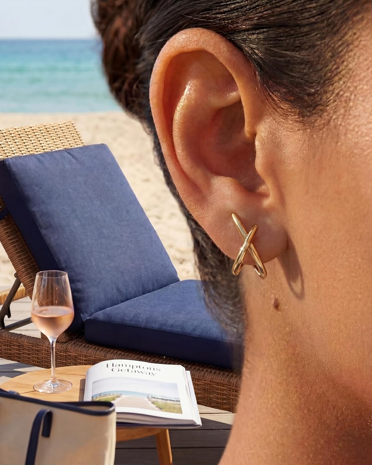 Aretes de oro para mujer, modernos, aretes de tuerca de oro de 14 q...