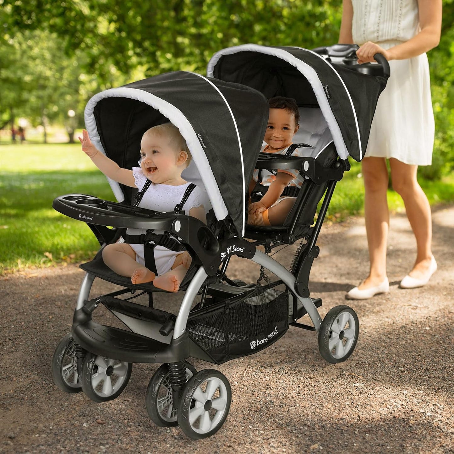 Cochecito doble para bebés y niños pequeños Baby Trend con arnés y...