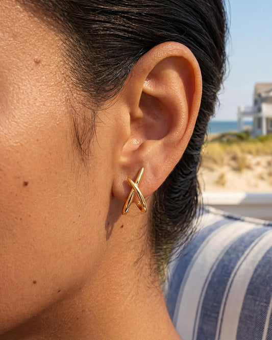 Aretes de oro para mujer, modernos, aretes de tuerca de oro de 14 q...