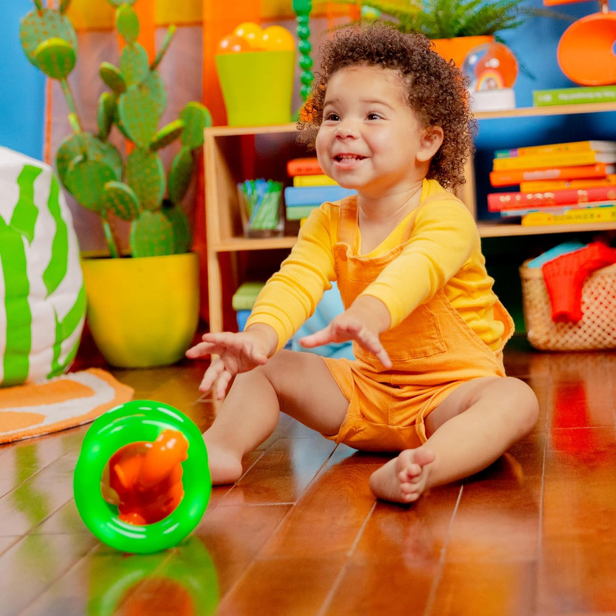 Bright Starts Roll &amp; Glow Monkey Crawling - Juguete para bebé c...