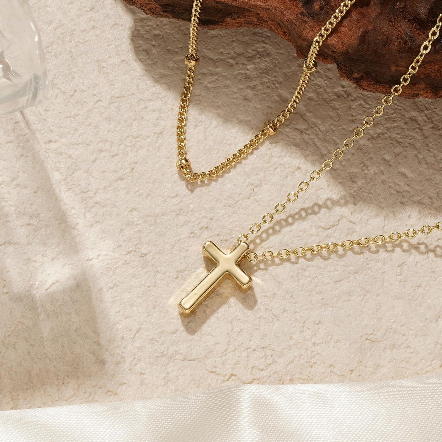 Turandoss Collar de Cruz de Oro para Mujeres - Delicado Collar de C...