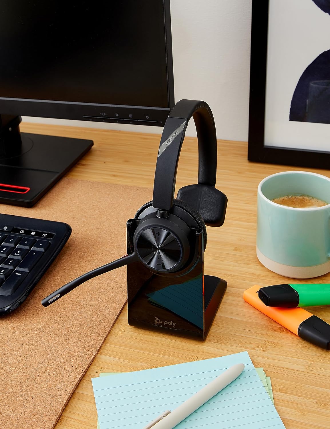 Poly - Auriculares inalámbricos Voyager 4310 UC + Soporte de carga...