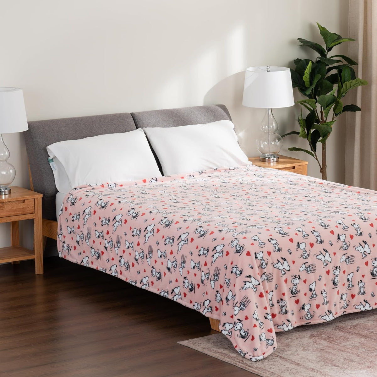 Berkshire Blanket Manta de felpa de lujo VelvetLoft® de Peanuts® co...