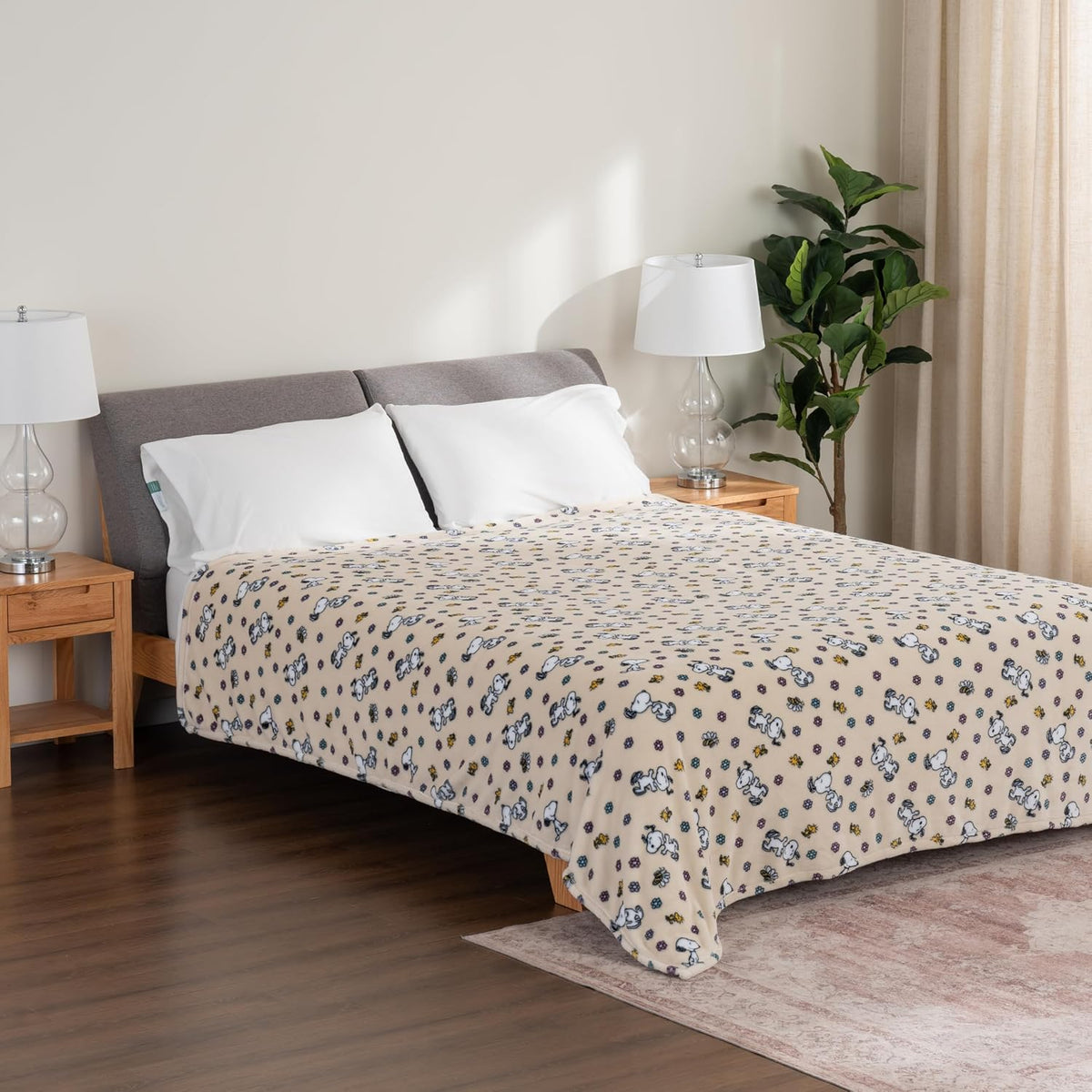 Berkshire Blanket Peanuts® VelvetLoft® Manta de Felpa de Personaje...