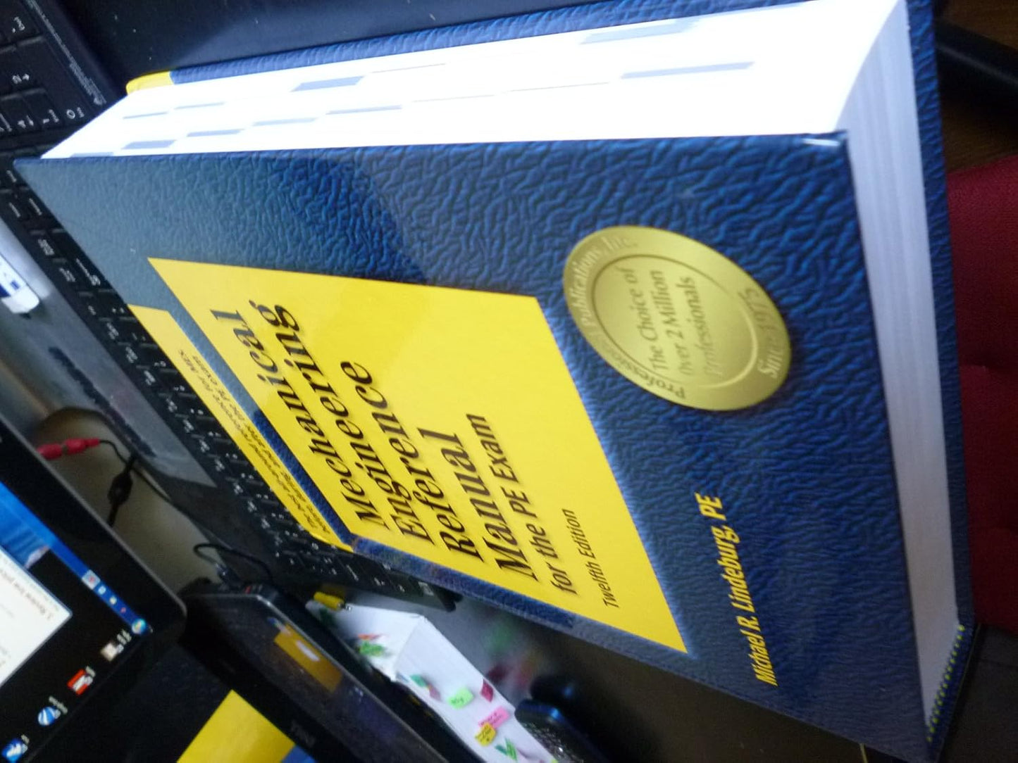 Manual de referencia de ingeniería mecánica para el examen de educa...