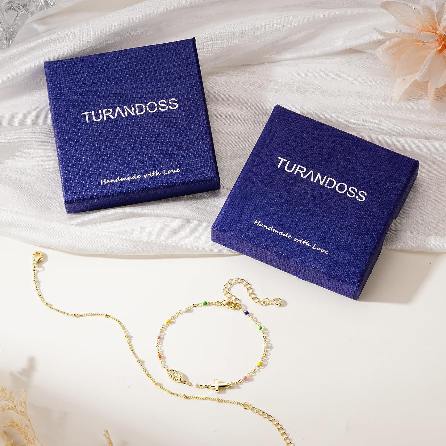 Turandoss Pulsera de cruz para mujer, chapada en oro de 14 quilates...