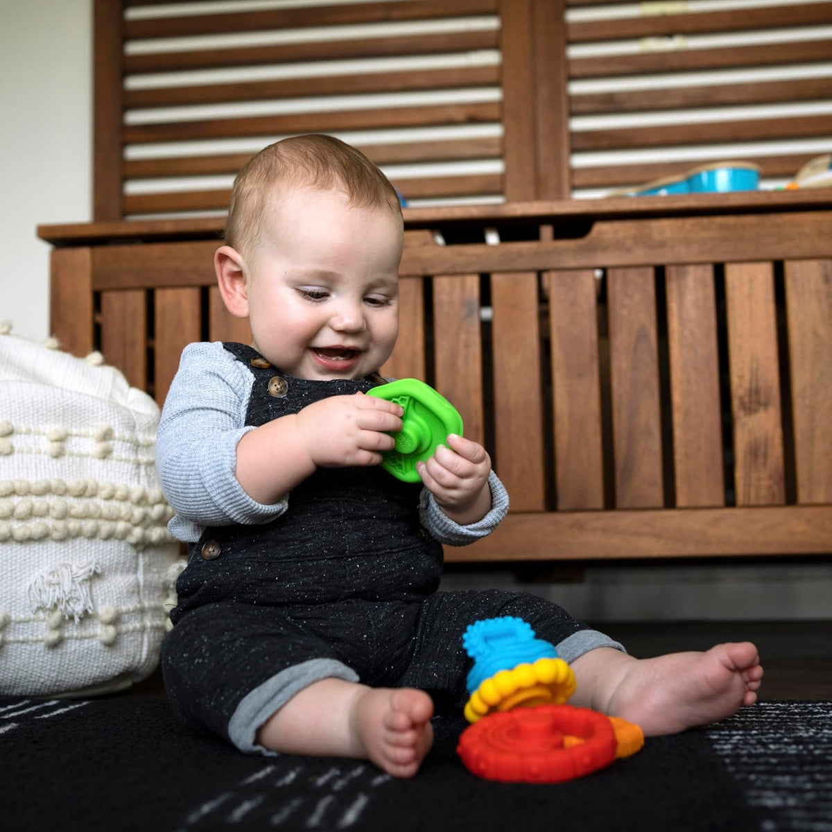 Baby Einstein Stack &amp; Teethe - Juego de 5 mordedores multitextu...
