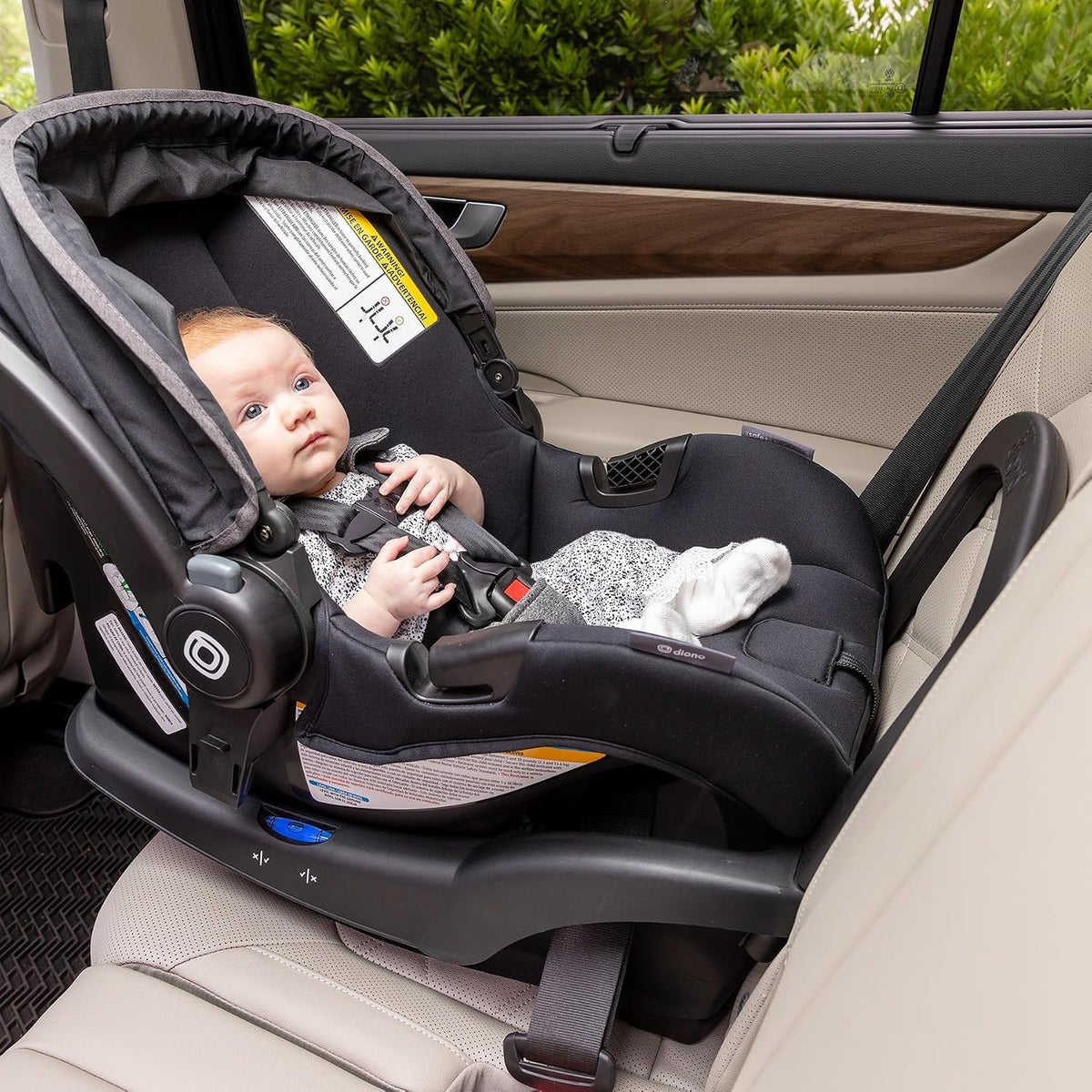 Diono LiteClik 30 R SafePlus Asiento y base de automóvil para bebés...