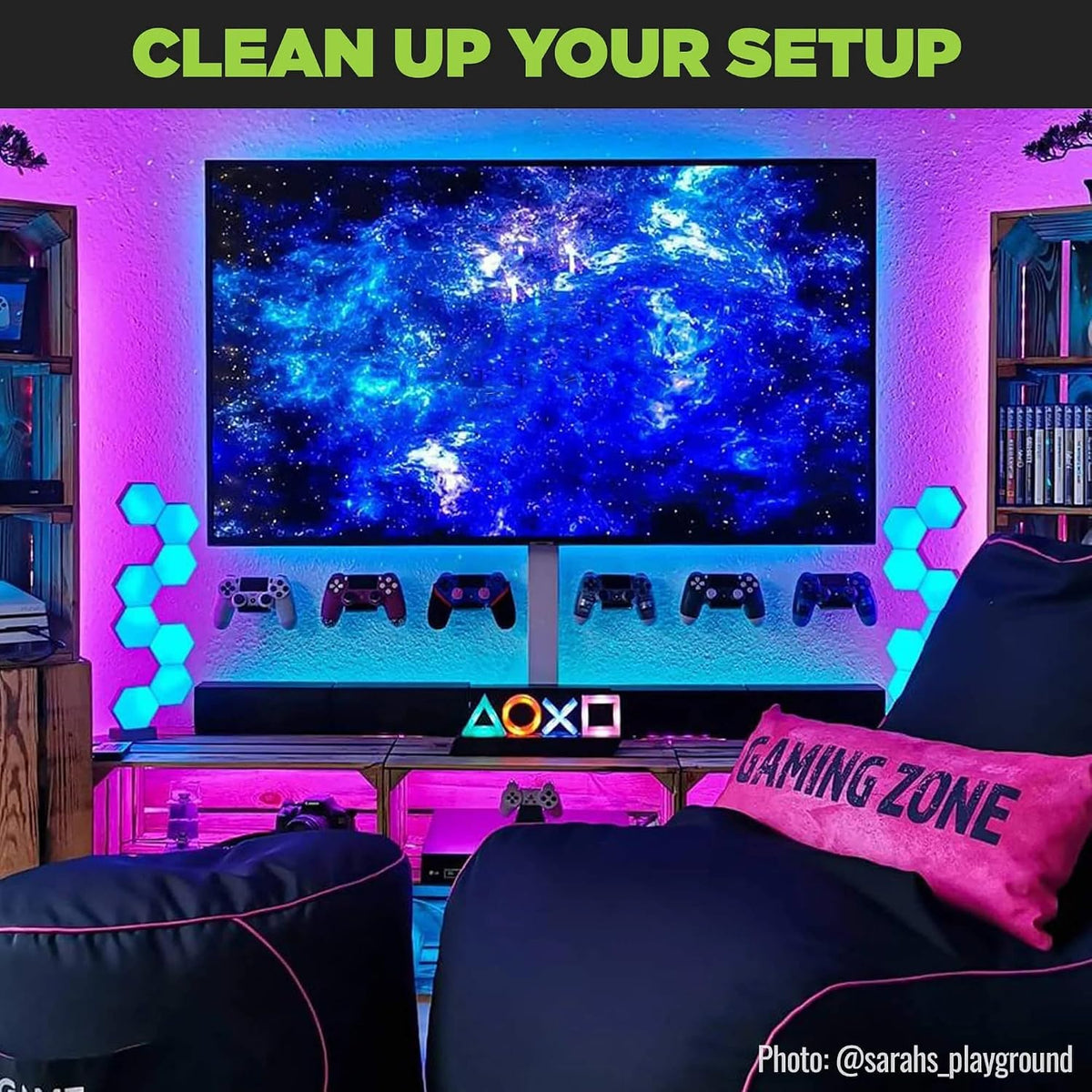 HIDEit Mounts PS5 Slim con dos controladores y un paquete de soport...