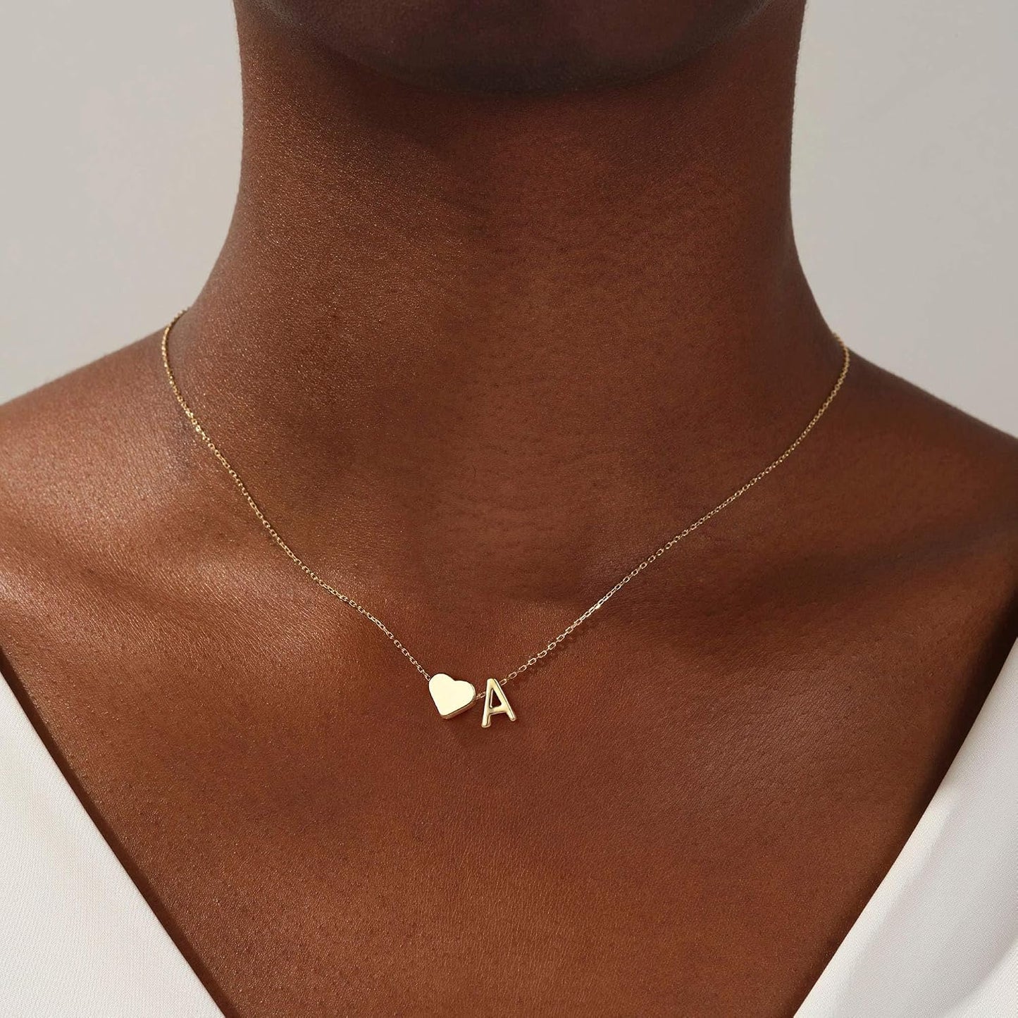 Turandoss Collar con inicial de corazón para mujeres, adolescentes...