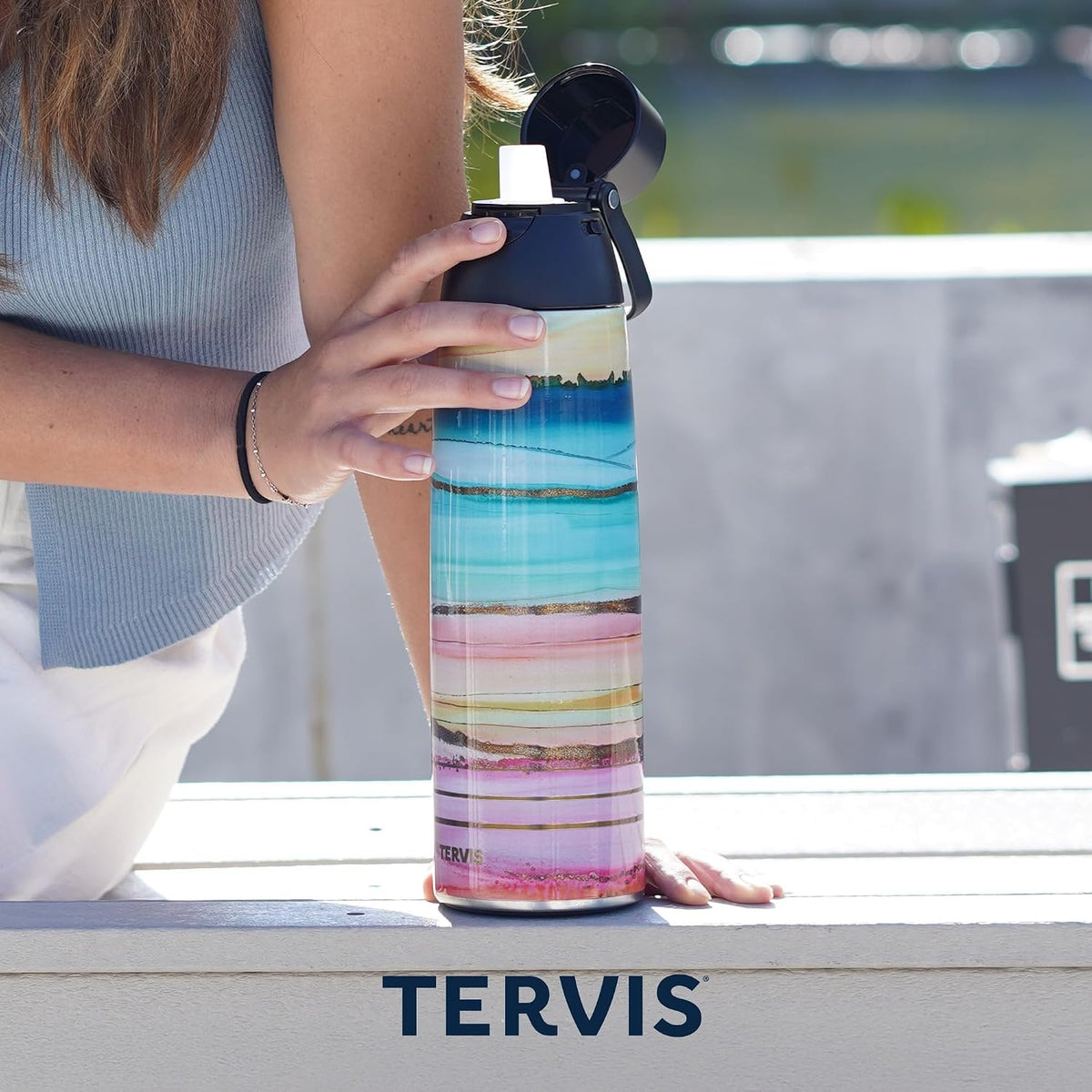 Tervis Botella de agua Venture de Disney \u2013 Sillhouette grabado...