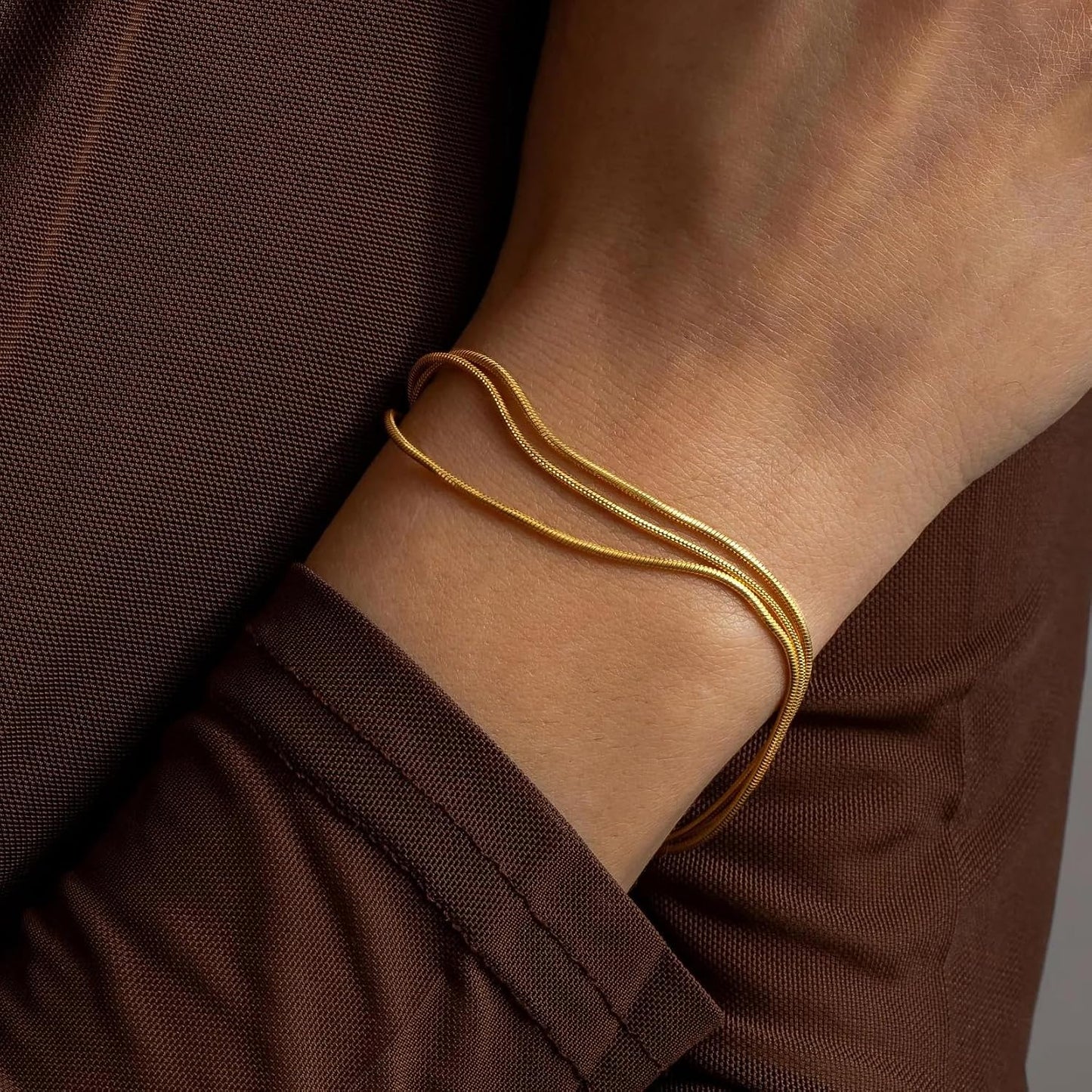 Striviio Pulseras de oro para mujer, chapado en oro de 14 quilates,...