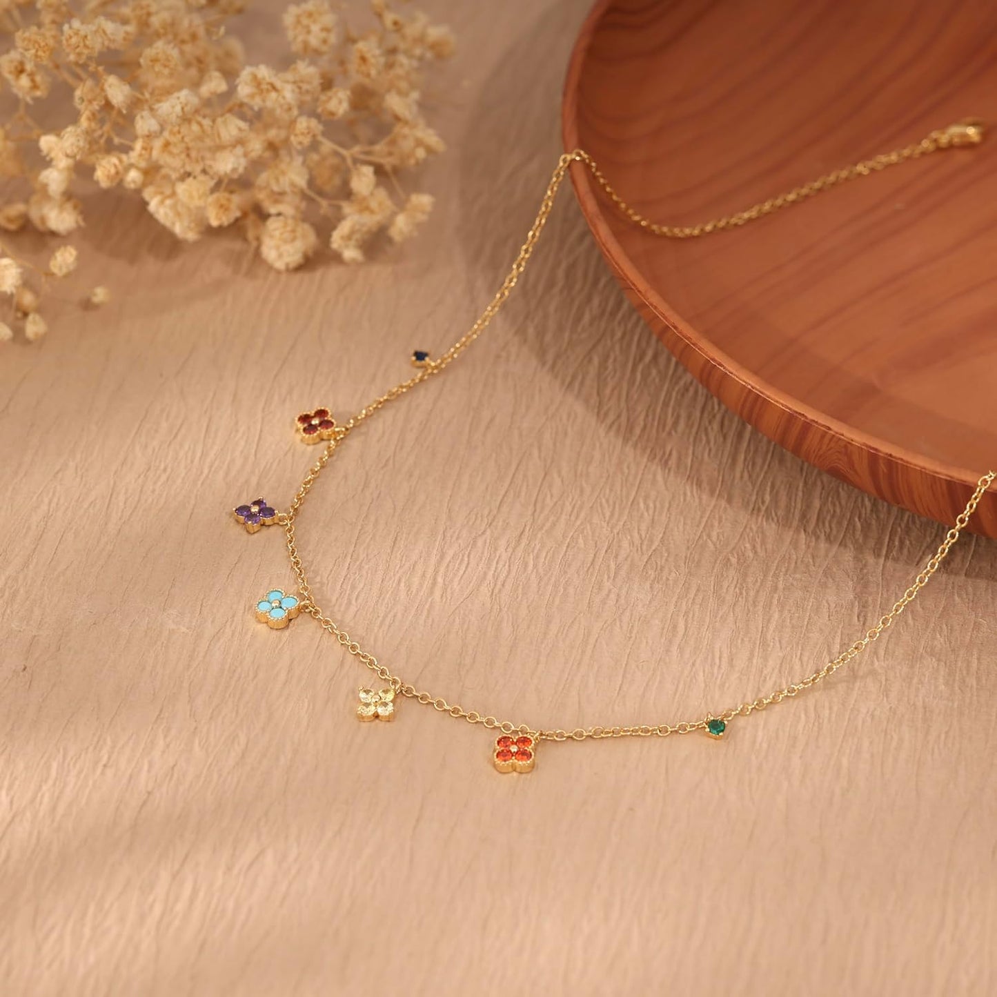 XIXINI Collar de oro para mujer, delicado collar con colgante de tr...