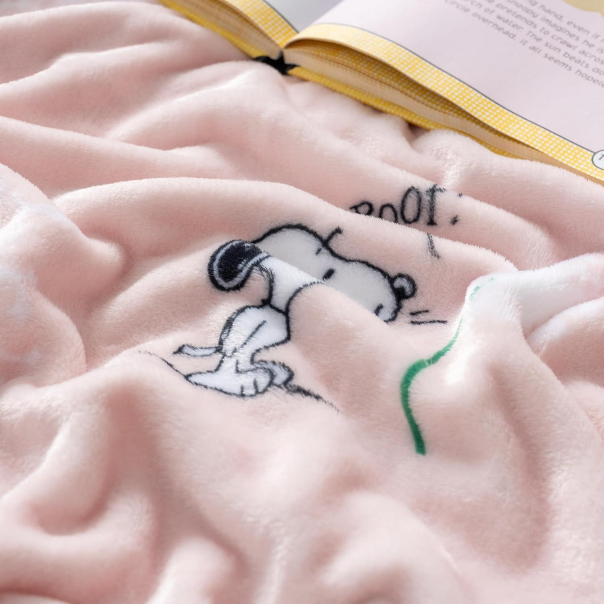 Berkshire Blanket Peanuts® VelvetLoft® - Manta de felpa de Snoopy c...