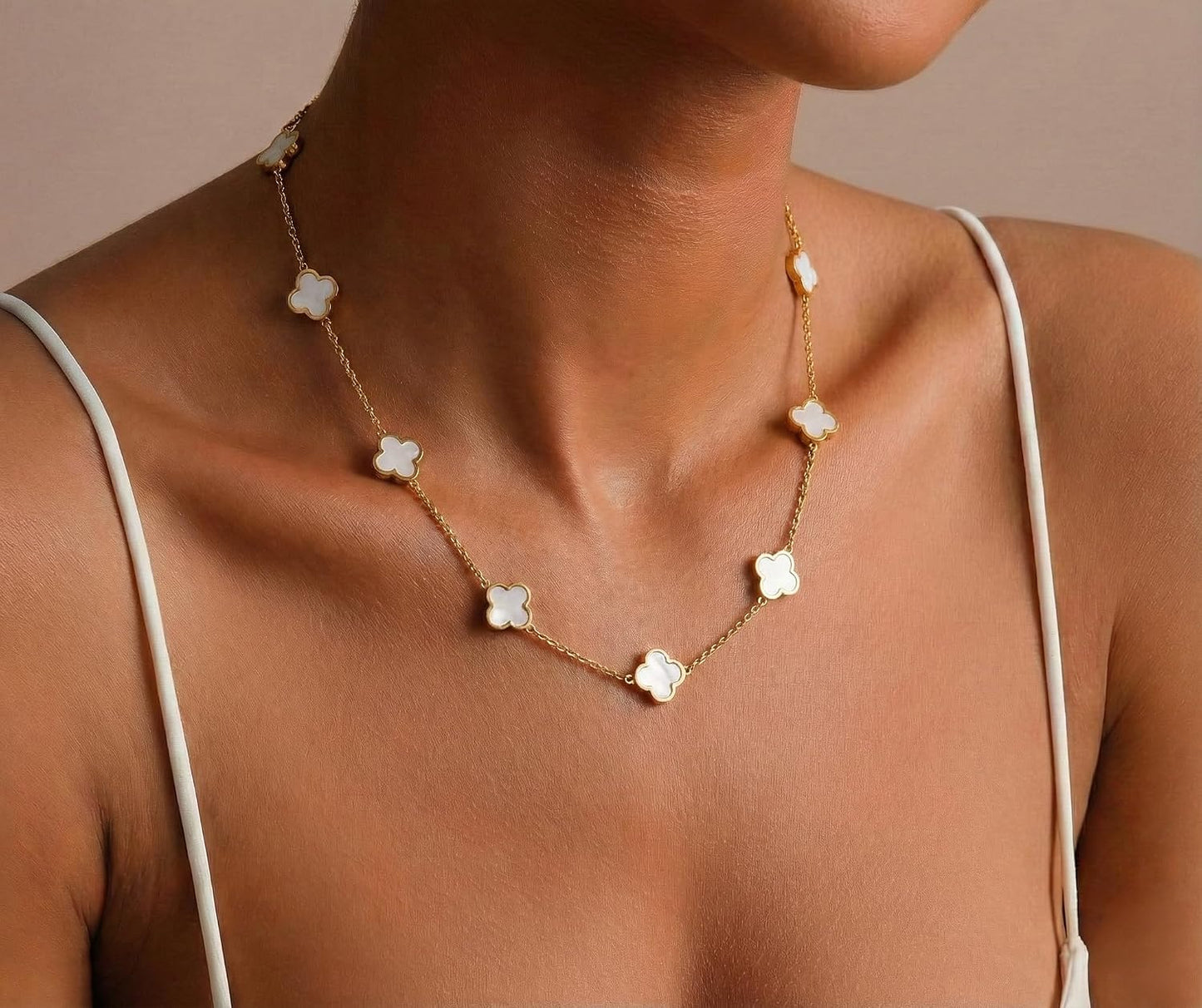 Billet-doux Collar de trébol chapado en oro de 18 quilates para muj...