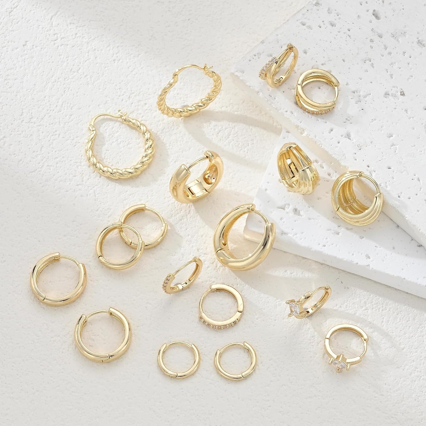 Juego de 9 pares de aretes pequeños tipo aro huggie de oro\/plata p...