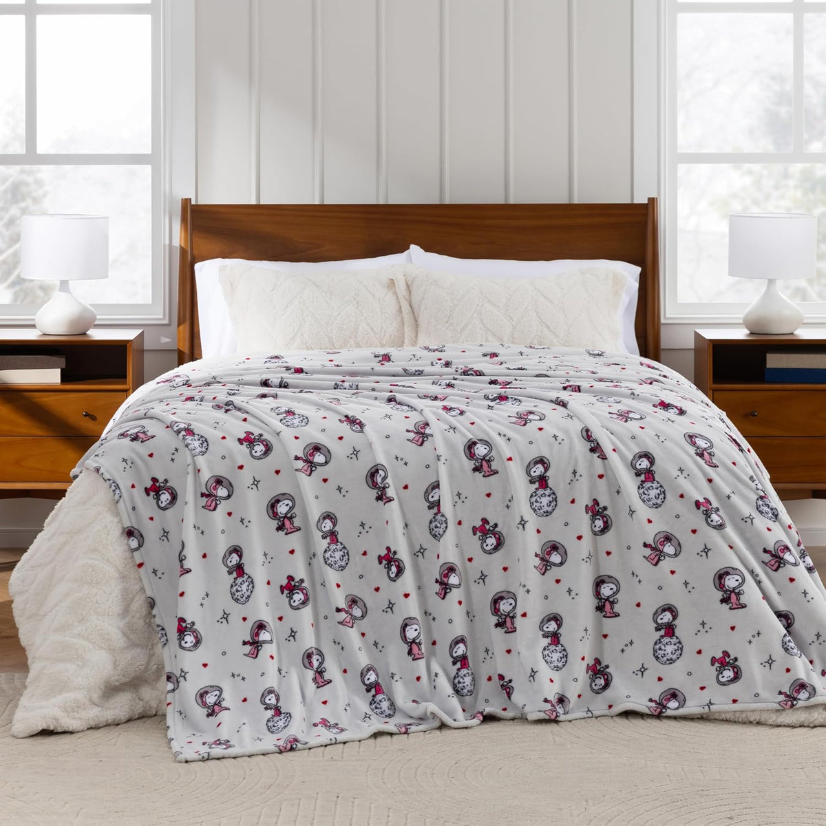Berkshire Peanuts® VelvetLoft® - Manta de felpa de Snoopy con bonit...
