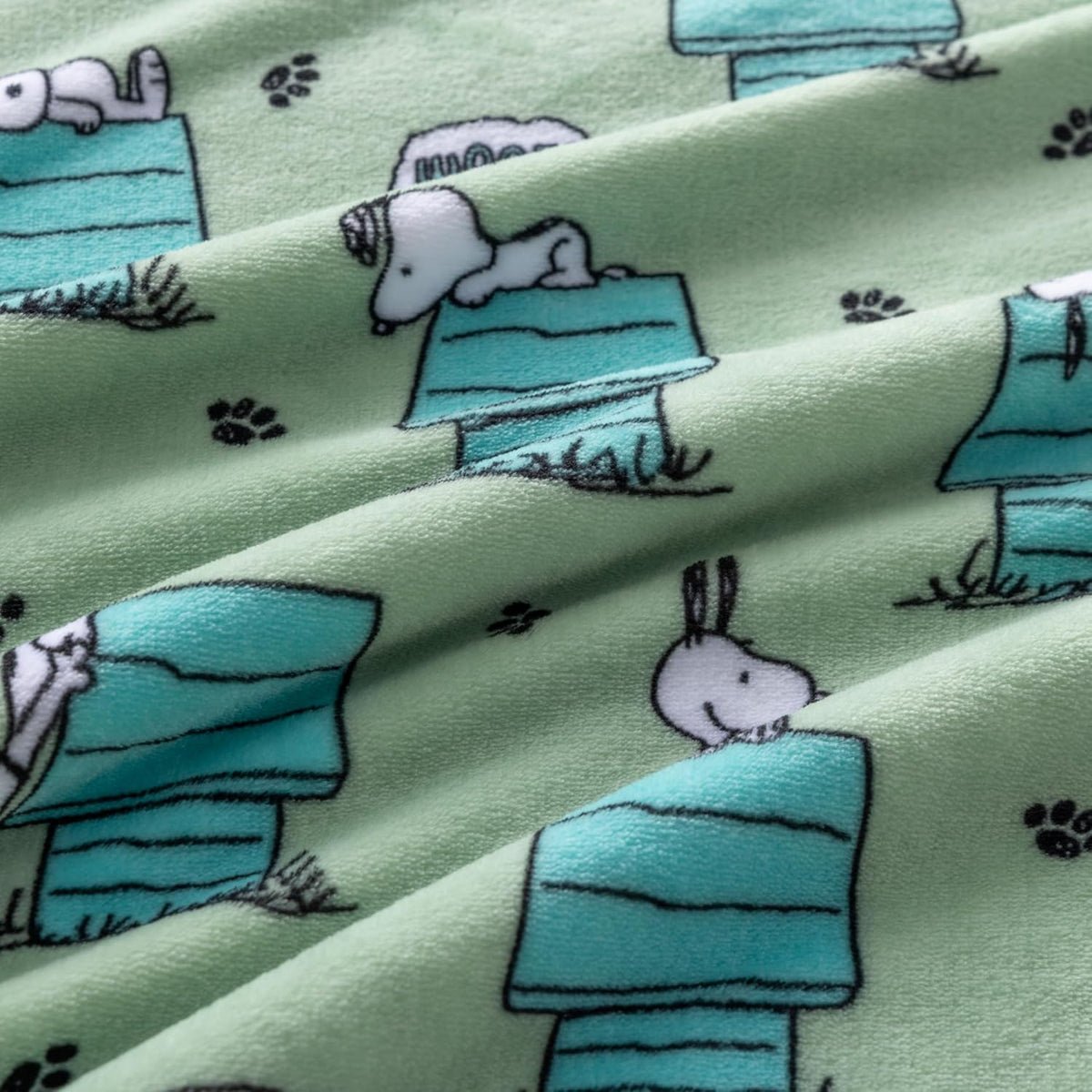 Berkshire Peanuts® VelvetLoft® - Manta de felpa de Snoopy con lindo...