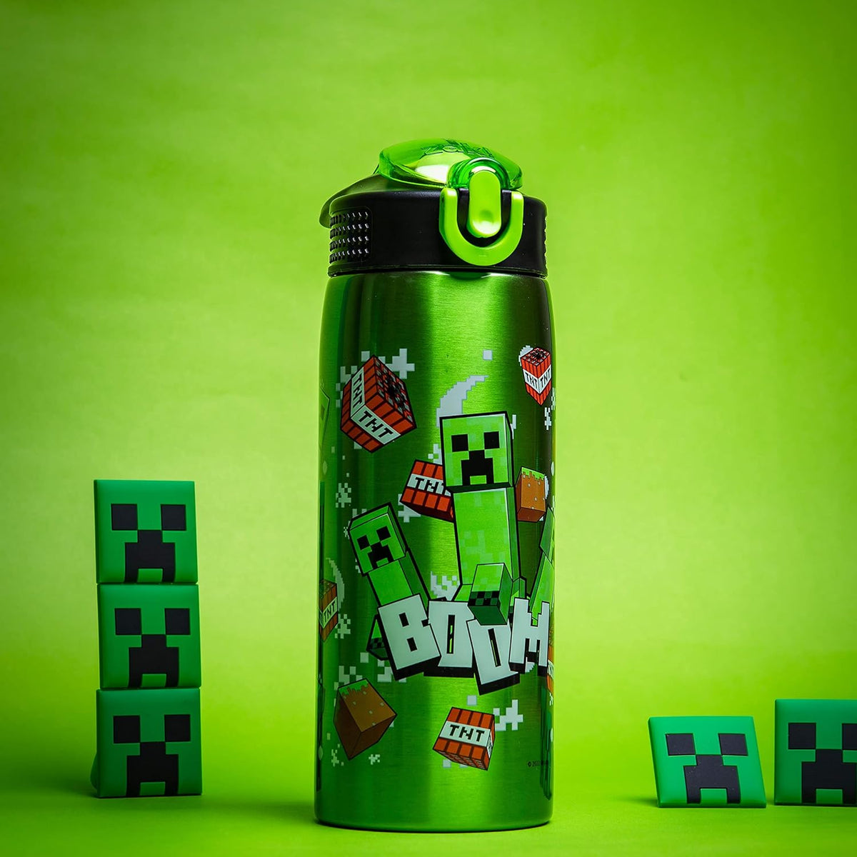 Zak Designs Botella de agua Minecraft para viajes y para el hogar,...