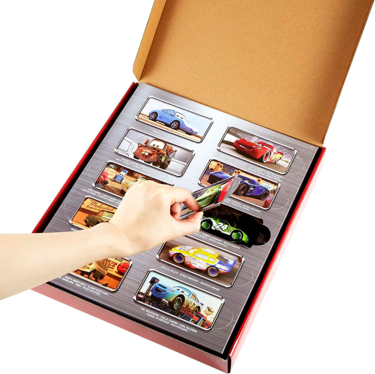 Mattel Disney y Pixar Cars - Juego de 10 mini corredores de fundici...