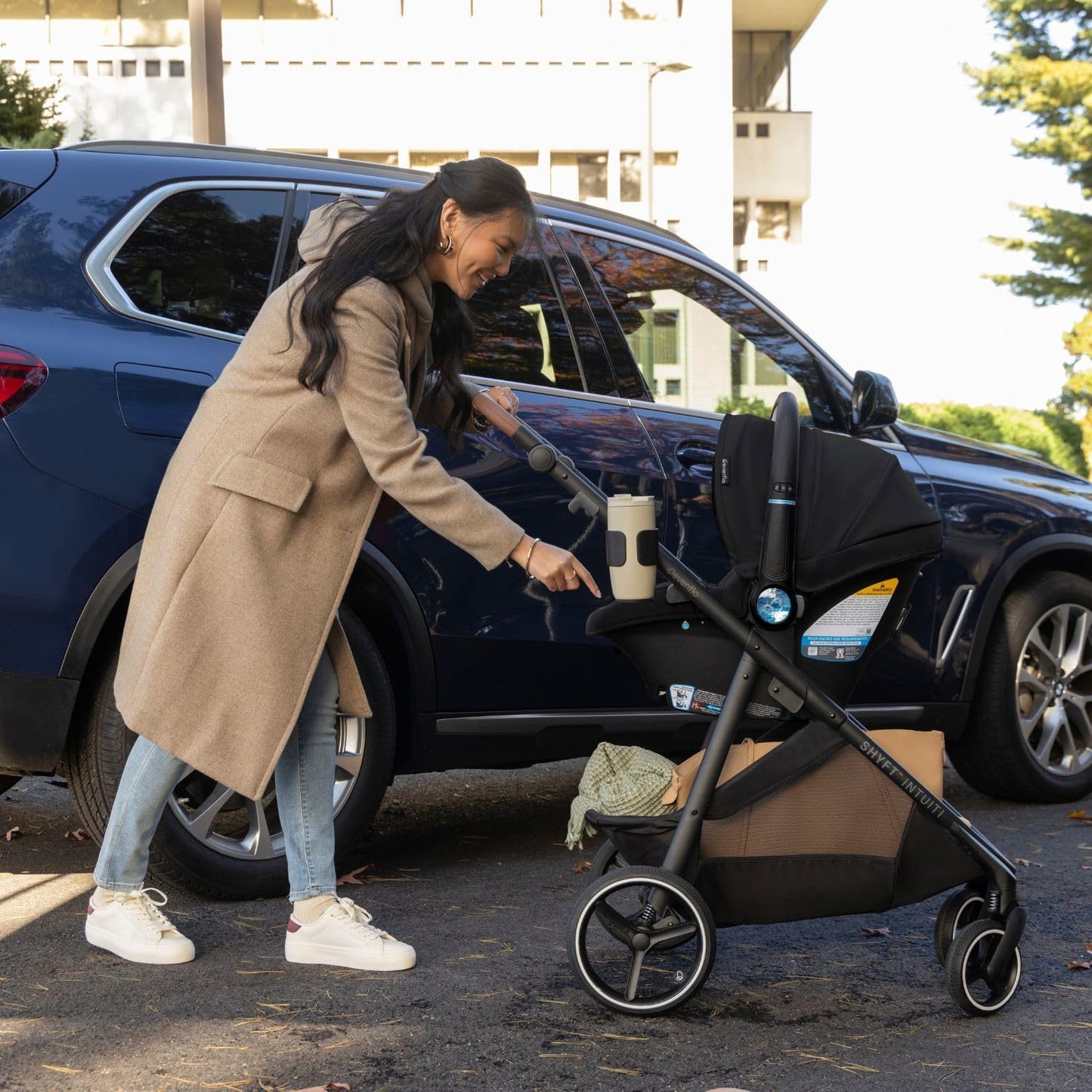 Evenflo Sistema de viaje Shyft Intuiti con asiento infantil LiteMax...