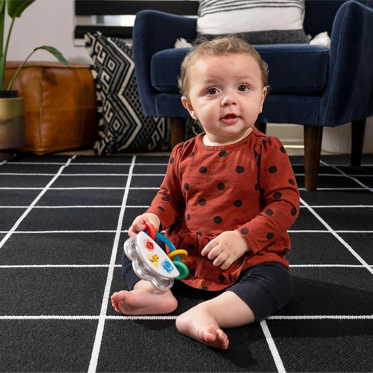 Baby Einstein Pequeño juguete musical de pandereta y sonajero, sin...