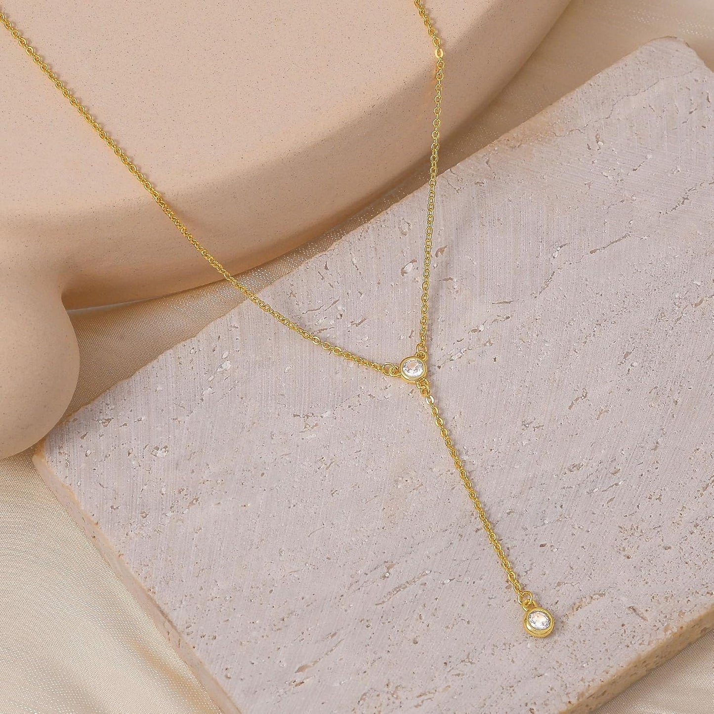 NECOCY - Collares delicados chapados en oro de 14k\/plata con circo...