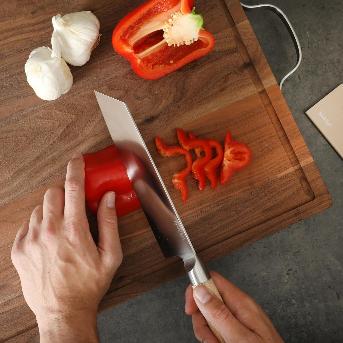 Babish Juego de cuchillos de cocina de madera Pakka ligera forjada...