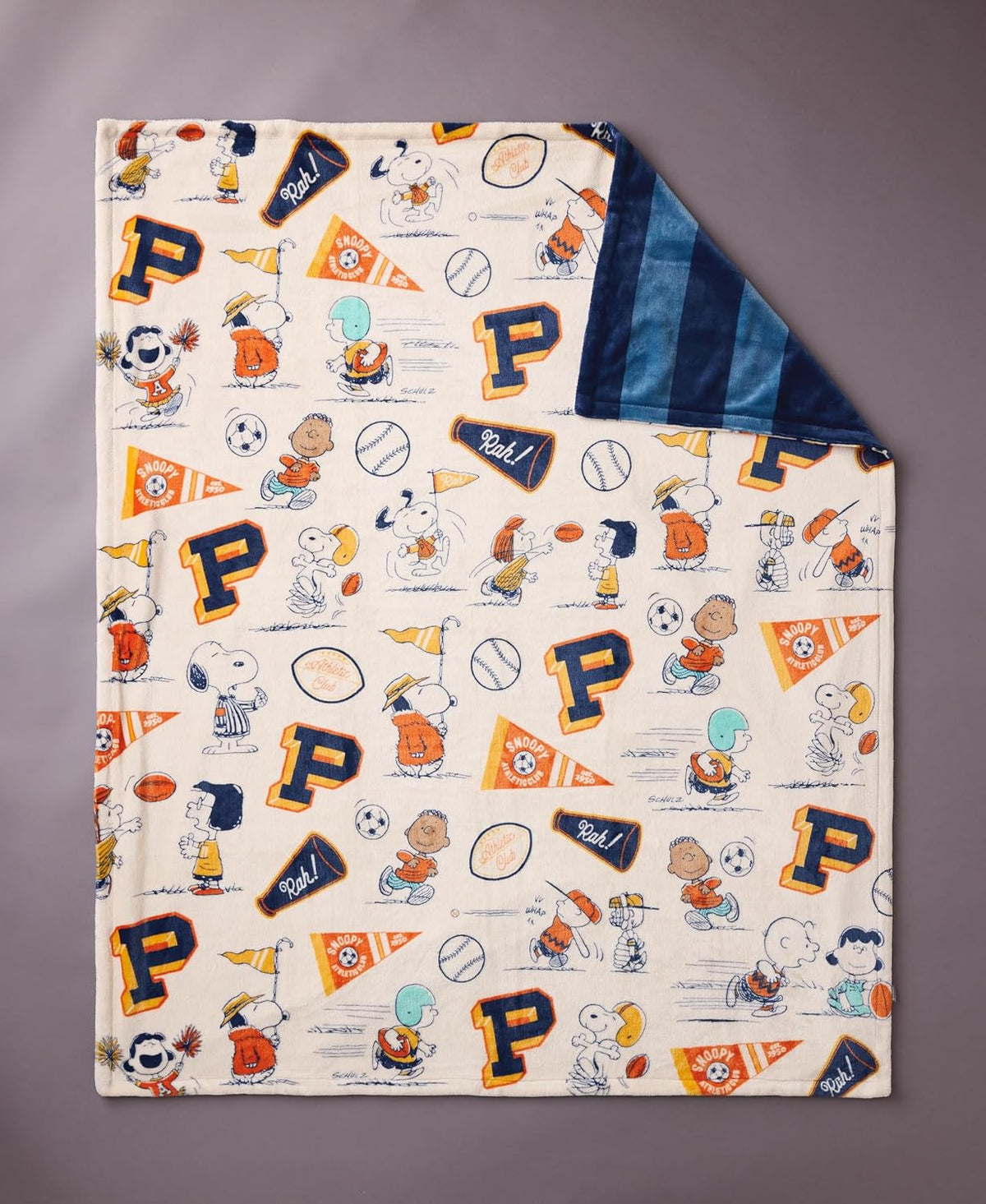 Hallmark Manta de felpa Peanuts, rayas azul marino y gris (50 x 60...