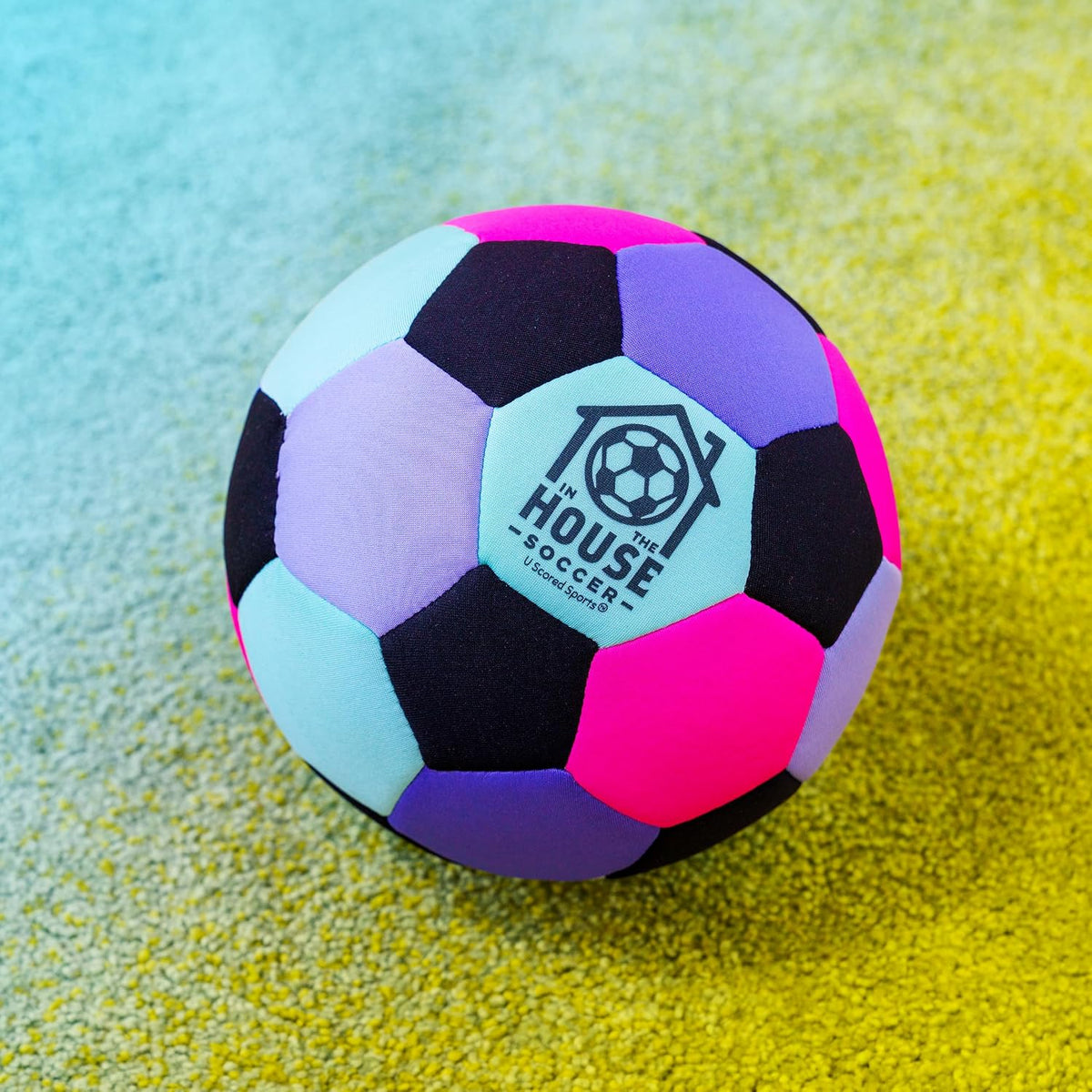 U Scored Sports in The House - Balón de fútbol acolchado tamaño 4 p...