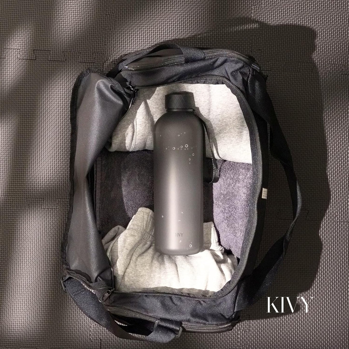 KIVY Botella de Agua Grande de 50oz [Ligera e Irrompible] Se Adapta...