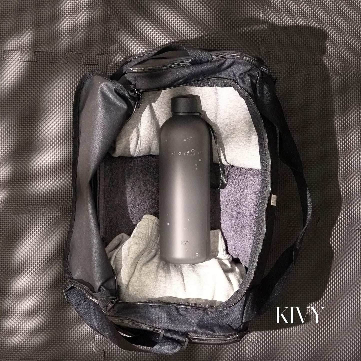 KIVY Botella de Agua Grande de 50oz [Ligera e Irrompible] Se Adapta...