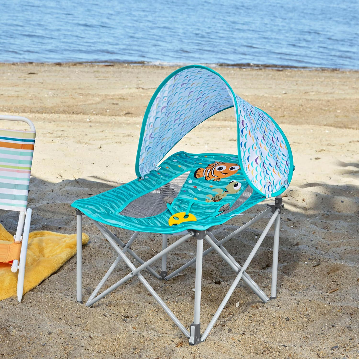 Bright Starts Disney Finding Nemo Pop 'N Chill Asiento de Viaje...