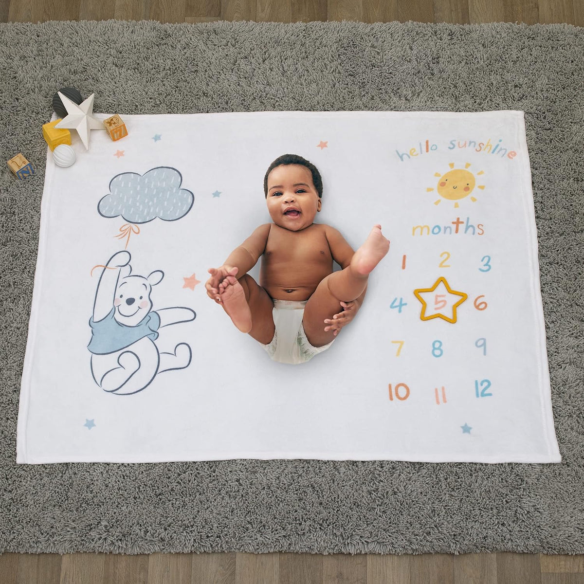 Disney Winnie The Pooh Manta de Bebé de Hitos Súper Suave Blanca, A...