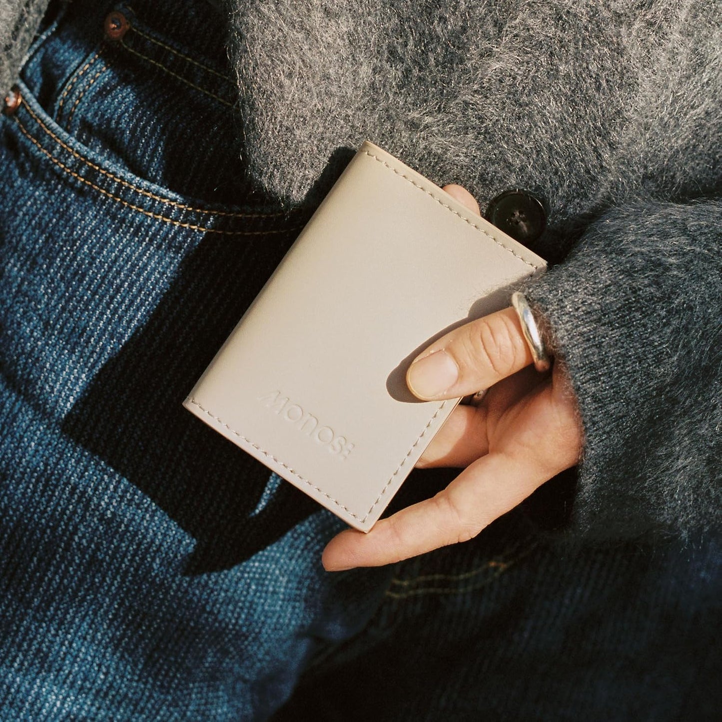 Monos Slim Wallet Pro - Cartera de aluminio con bloqueo RFID | Cuer...
