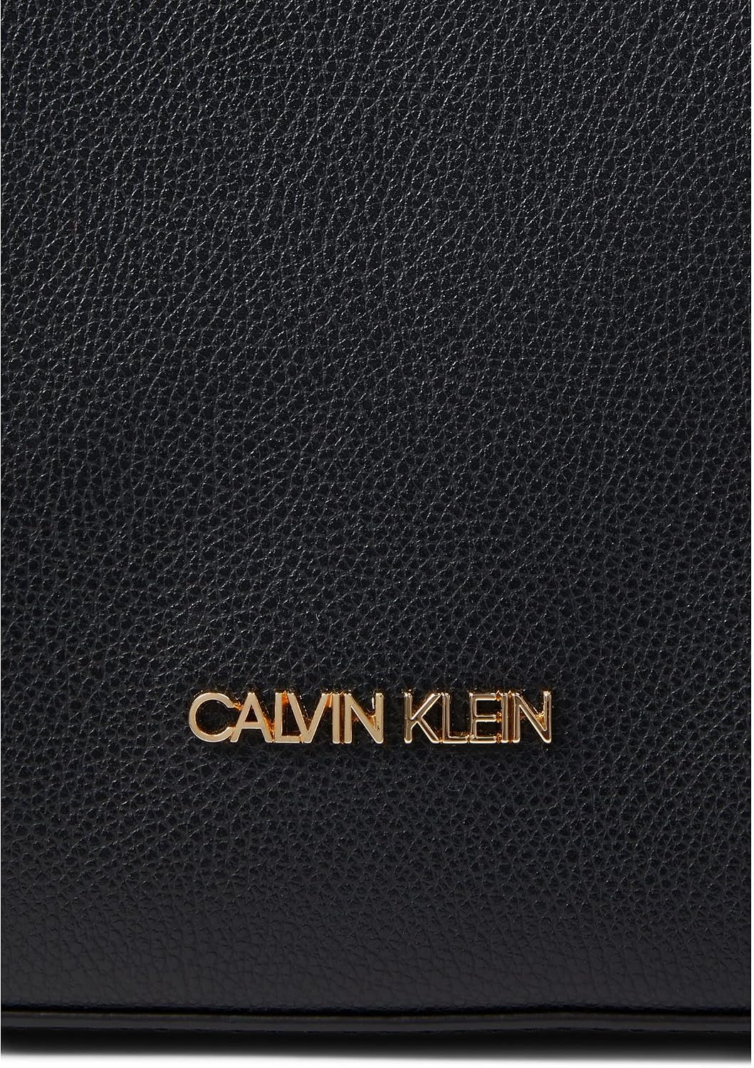 Calvin Klein Hailey Micro Pebble - Cadena cruzada con triple compar...