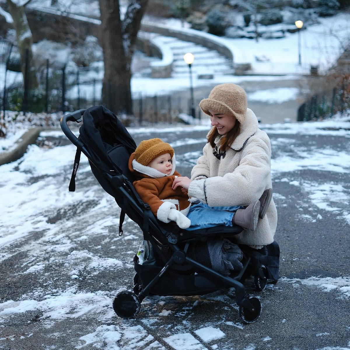 Mompush Velo - Cochecito de viaje compacto plegable con una sola ma...