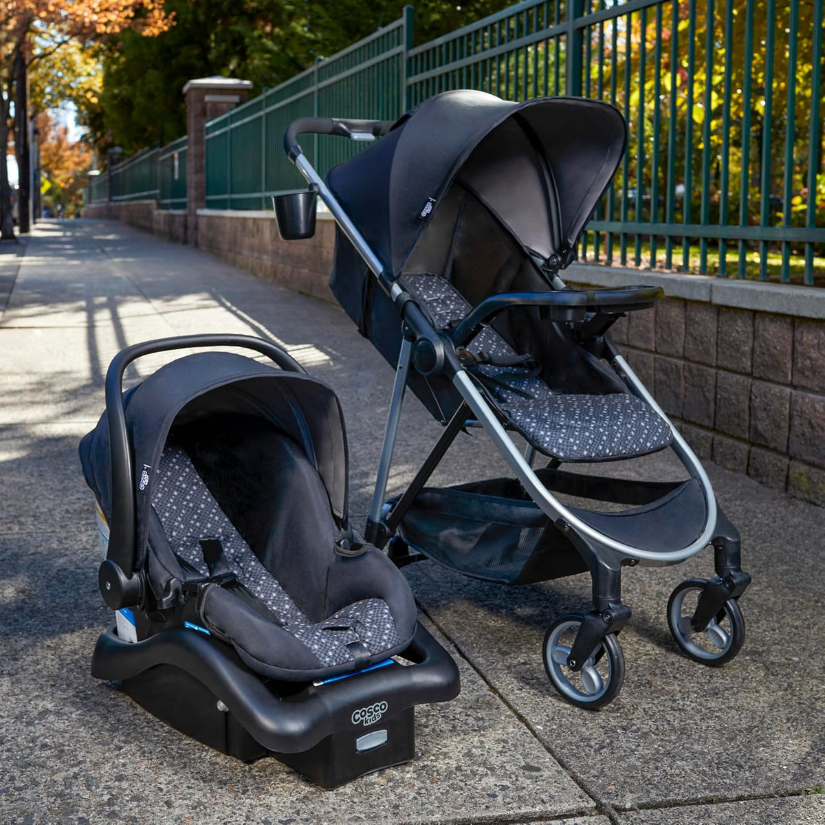 Cosco Sistema de viaje simple para niños, ladrillo