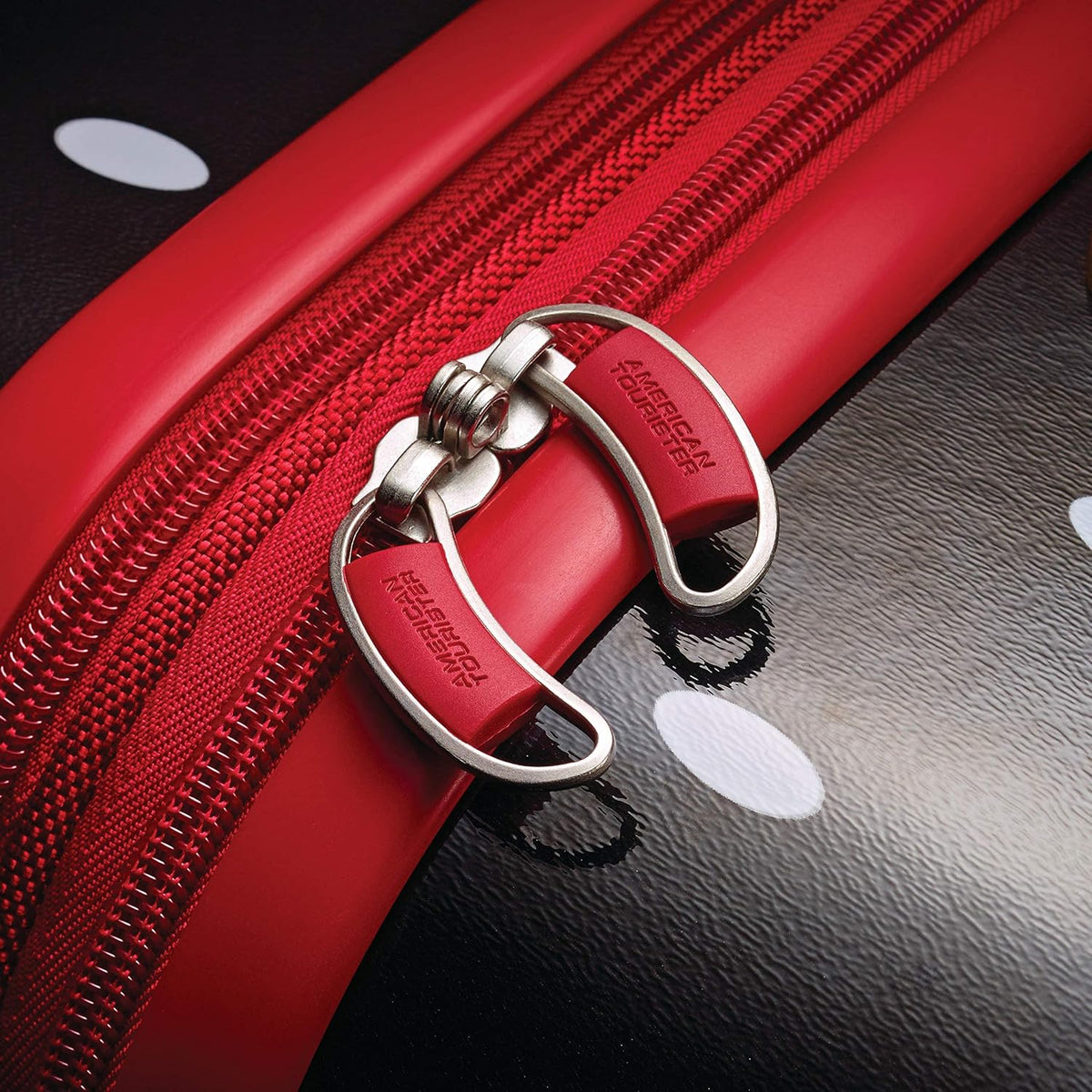 American Tourister Disney Minnie Mouse moño rojo, valija rígida con...