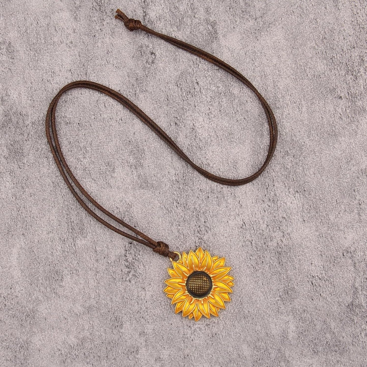 joymiao Collares bohemios para mujer, collar de cordón con colgante...