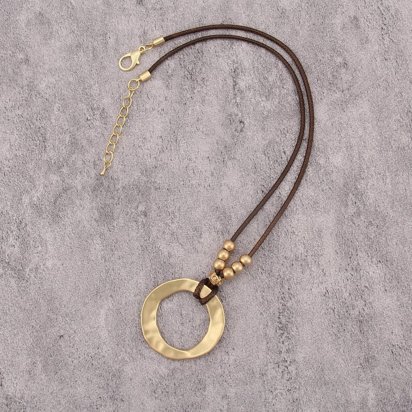 JAOYU Collares bohemios para mujer, collar de cuero con colgante de...
